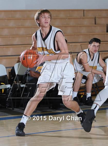 Thumbnail 2 in Grants vs. Cabrillo (MaxPreps Holiday Classic) photogallery.