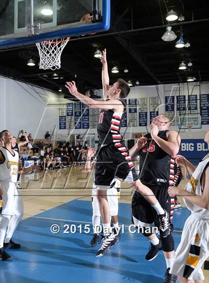 Thumbnail 2 in Grants vs. Cabrillo (MaxPreps Holiday Classic) photogallery.