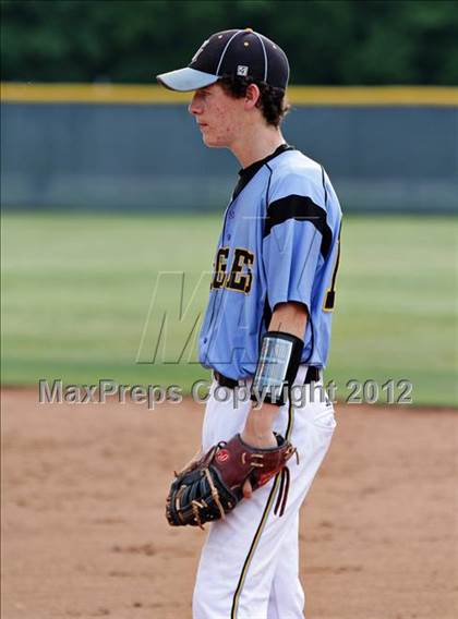 Thumbnail 3 in Gibbs vs. Gatlinburg-Pittman photogallery.