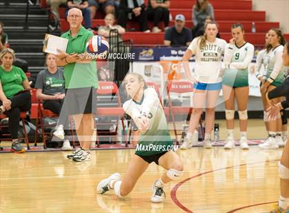 Thumbnail 3 in South @ Redondo Union photogallery.