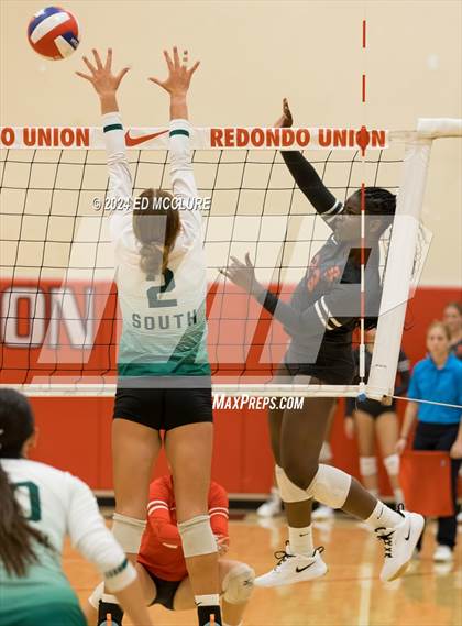 Thumbnail 1 in South @ Redondo Union photogallery.