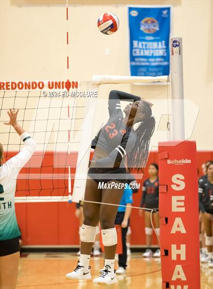 Thumbnail 3 in South @ Redondo Union photogallery.