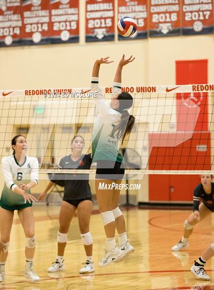 Thumbnail 3 in South @ Redondo Union photogallery.