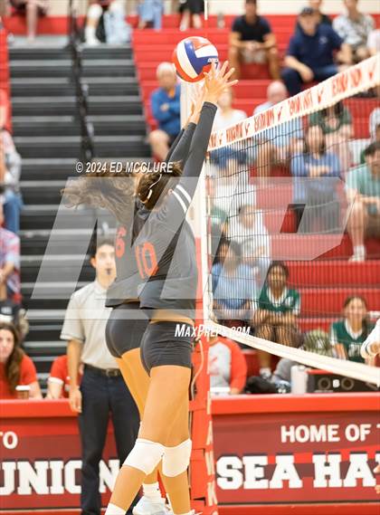 Thumbnail 3 in South @ Redondo Union photogallery.