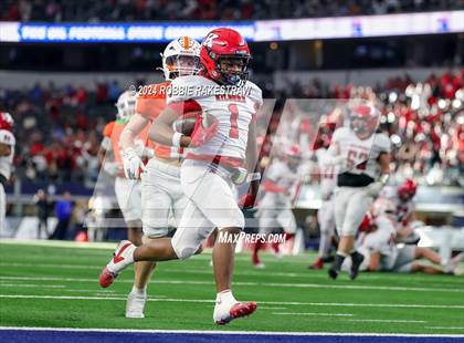 Thumbnail 2 in Celina vs. Kilgore (UIL 4A Division I Football Final) photogallery.