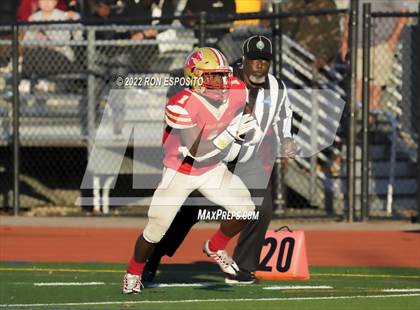 Thumbnail 2 in Westhampton Beach vs Half Hollow Hills West (Section XI Division III Semifinal Game) photogallery.