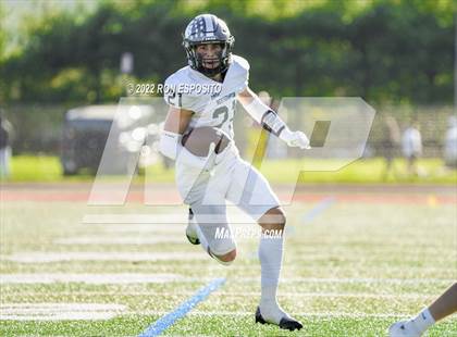 Thumbnail 2 in Westhampton Beach vs Half Hollow Hills West (Section XI Division III Semifinal Game) photogallery.