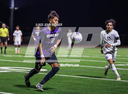 Thumbnail 2 in Sunrise Mountain vs. Centennial (NIAA 4A Semifinal) photogallery.