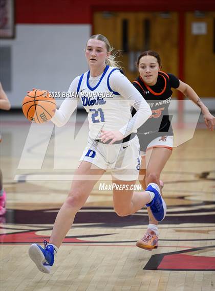 Thumbnail 1 in Dierks vs Batesville (Cavenaugh Classic) photogallery.