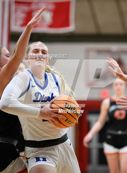 Thumbnail 2 in Dierks vs Batesville (Cavenaugh Classic) photogallery.