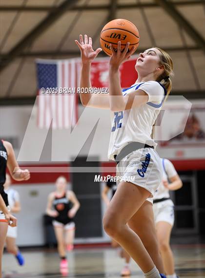 Thumbnail 3 in Dierks vs Batesville (Cavenaugh Classic) photogallery.