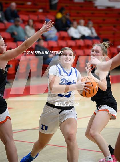 Thumbnail 3 in Dierks vs Batesville (Cavenaugh Classic) photogallery.