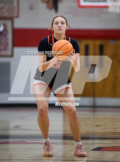 Thumbnail 3 in Dierks vs Batesville (Cavenaugh Classic) photogallery.