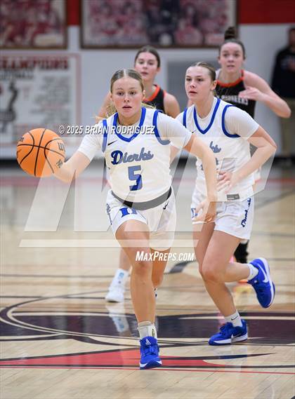 Thumbnail 2 in Dierks vs Batesville (Cavenaugh Classic) photogallery.