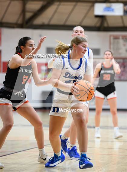 Thumbnail 2 in Dierks vs Batesville (Cavenaugh Classic) photogallery.