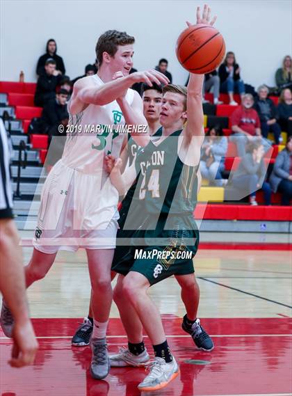 Thumbnail 2 in Thousand Oaks vs Canyon photogallery.