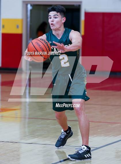 Thumbnail 1 in Thousand Oaks vs Canyon photogallery.
