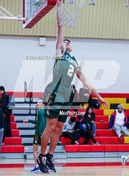Thumbnail 2 in Thousand Oaks vs Canyon photogallery.