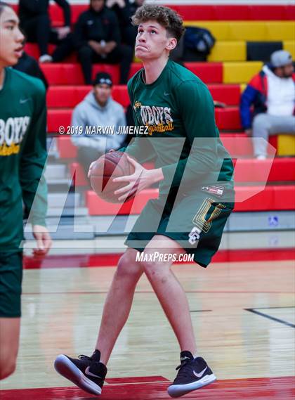 Thumbnail 3 in Thousand Oaks vs Canyon photogallery.