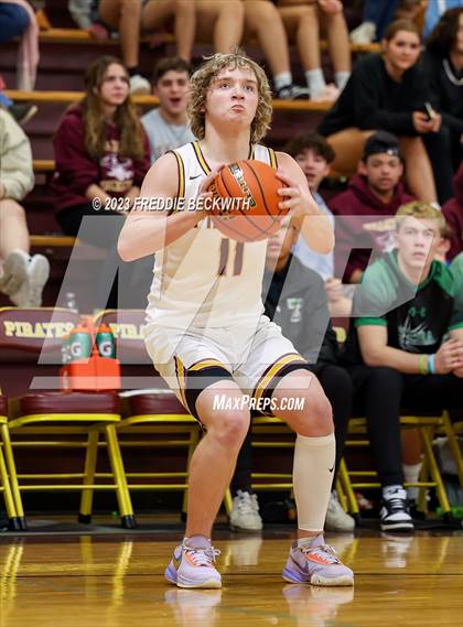Thumbnail 2 in Tioga @ Collinsville photogallery.