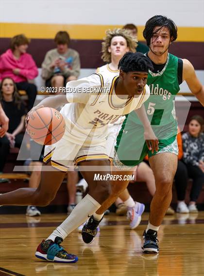 Thumbnail 3 in Tioga @ Collinsville photogallery.