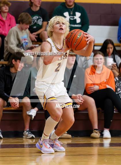 Thumbnail 2 in Tioga @ Collinsville photogallery.