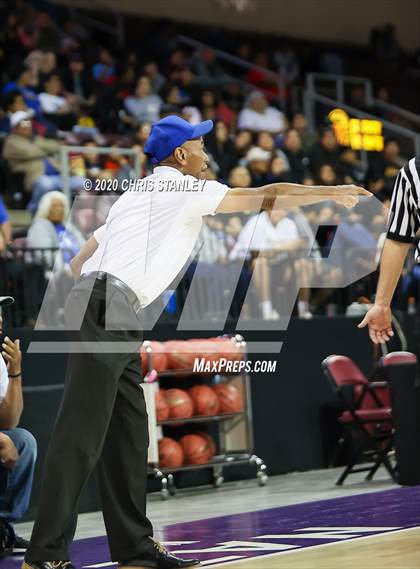 Thumbnail 3 in Mogollon @ Baboquivari (AIA 1A Round 1 Playoff) photogallery.