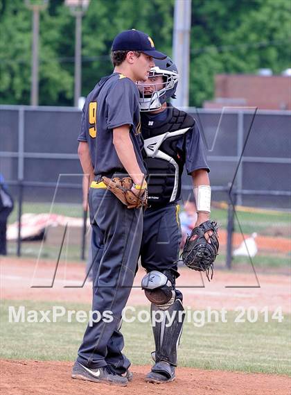Thumbnail 1 in Vandebilt Catholic vs. Neville (LHSAA 4A Quarterfinal Playoff) photogallery.