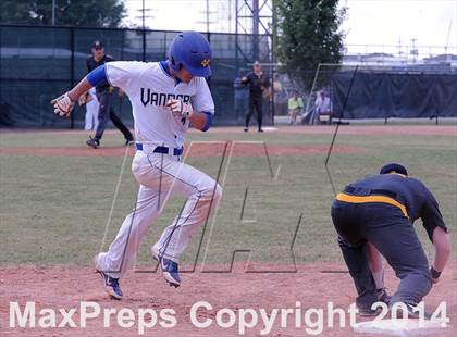 Thumbnail 3 in Vandebilt Catholic vs. Neville (LHSAA 4A Quarterfinal Playoff) photogallery.