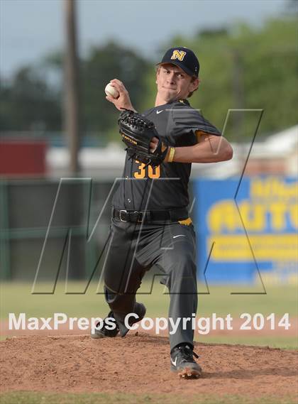 Thumbnail 2 in Vandebilt Catholic vs. Neville (LHSAA 4A Quarterfinal Playoff) photogallery.