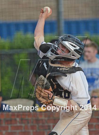 Thumbnail 1 in Vandebilt Catholic vs. Neville (LHSAA 4A Quarterfinal Playoff) photogallery.