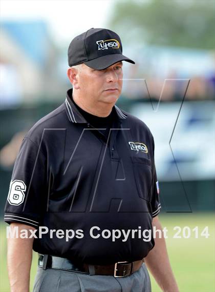 Thumbnail 3 in Vandebilt Catholic vs. Neville (LHSAA 4A Quarterfinal Playoff) photogallery.