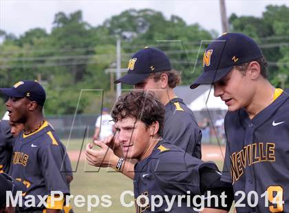 Thumbnail 3 in Vandebilt Catholic vs. Neville (LHSAA 4A Quarterfinal Playoff) photogallery.