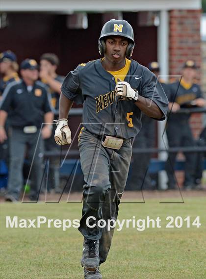 Thumbnail 1 in Vandebilt Catholic vs. Neville (LHSAA 4A Quarterfinal Playoff) photogallery.