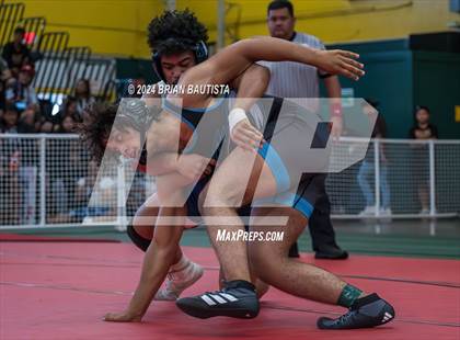 Thumbnail 1 in OIA Wrestling Championships photogallery.