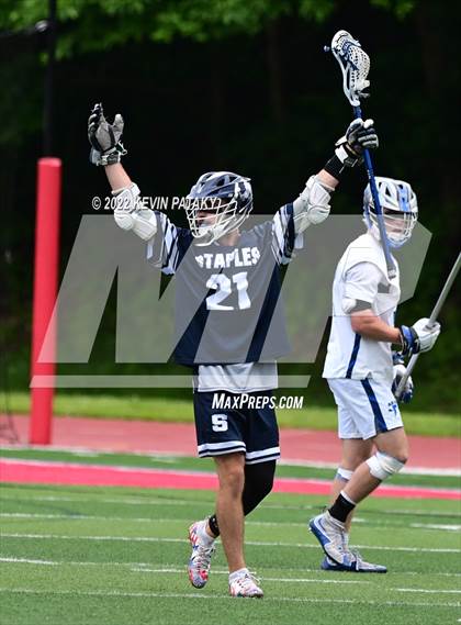 Thumbnail 2 in Staples vs. Darien (CIAC Class L Final) photogallery.