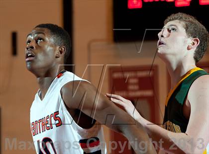 Thumbnail 2 in Stevenson [Adlai E.] vs Oswego (Proviso West Holiday Tournament) photogallery.