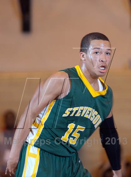 Thumbnail 1 in Stevenson [Adlai E.] vs Oswego (Proviso West Holiday Tournament) photogallery.