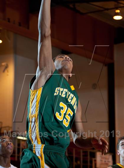 Thumbnail 3 in Stevenson [Adlai E.] vs Oswego (Proviso West Holiday Tournament) photogallery.