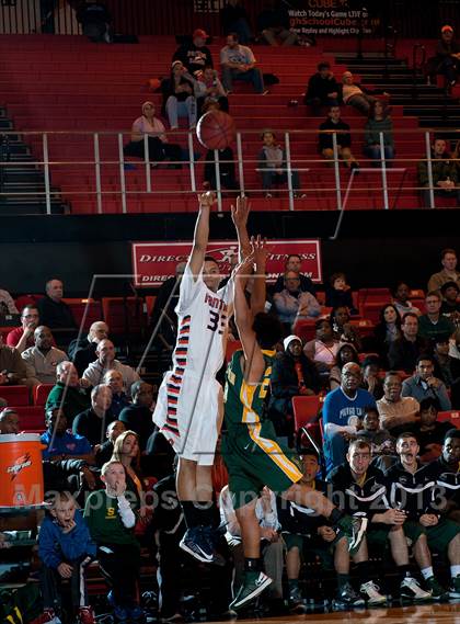 Thumbnail 1 in Stevenson [Adlai E.] vs Oswego (Proviso West Holiday Tournament) photogallery.