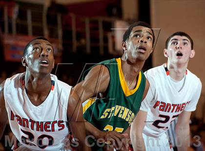 Thumbnail 1 in Stevenson [Adlai E.] vs Oswego (Proviso West Holiday Tournament) photogallery.