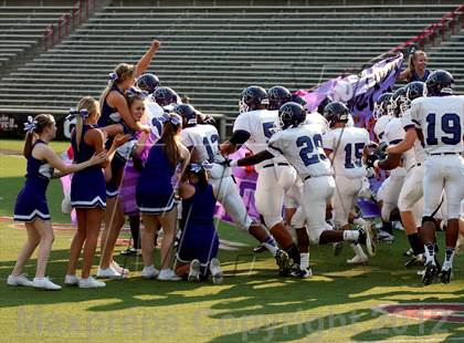 Thumbnail 2 in Pickerington Central vs. Colerain (Crosstown Showdown) photogallery.