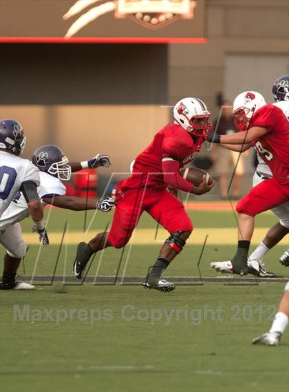 Thumbnail 3 in Pickerington Central vs. Colerain (Crosstown Showdown) photogallery.