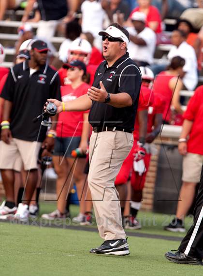Thumbnail 3 in Pickerington Central vs. Colerain (Crosstown Showdown) photogallery.