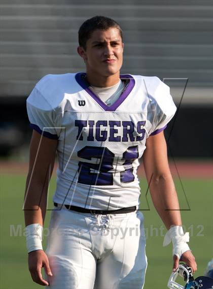 Thumbnail 3 in Pickerington Central vs. Colerain (Crosstown Showdown) photogallery.