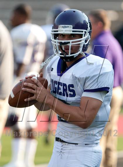 Thumbnail 2 in Pickerington Central vs. Colerain (Crosstown Showdown) photogallery.