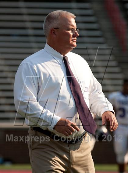 Thumbnail 3 in Pickerington Central vs. Colerain (Crosstown Showdown) photogallery.