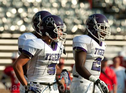 Thumbnail 2 in Pickerington Central vs. Colerain (Crosstown Showdown) photogallery.