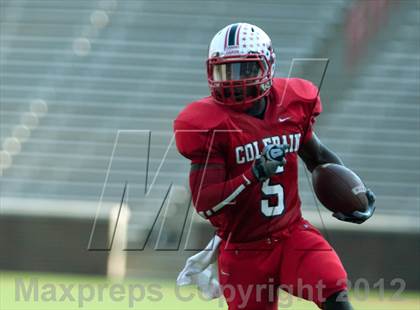 Thumbnail 1 in Pickerington Central vs. Colerain (Crosstown Showdown) photogallery.