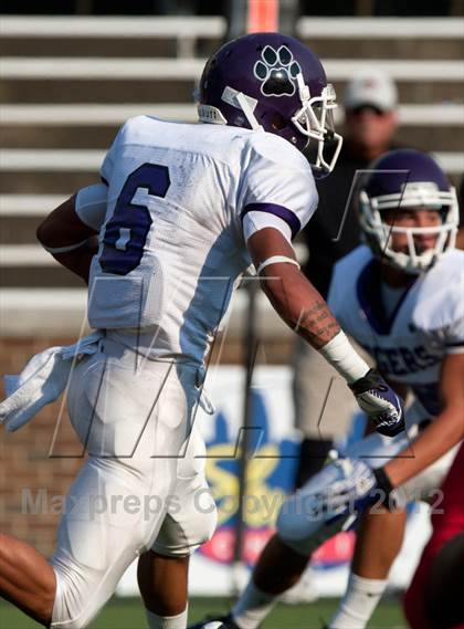 Thumbnail 3 in Pickerington Central vs. Colerain (Crosstown Showdown) photogallery.